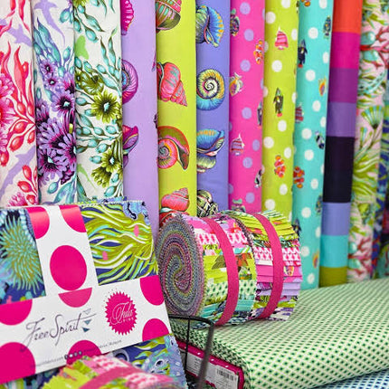 Collection image for: Tula Pink Fabric