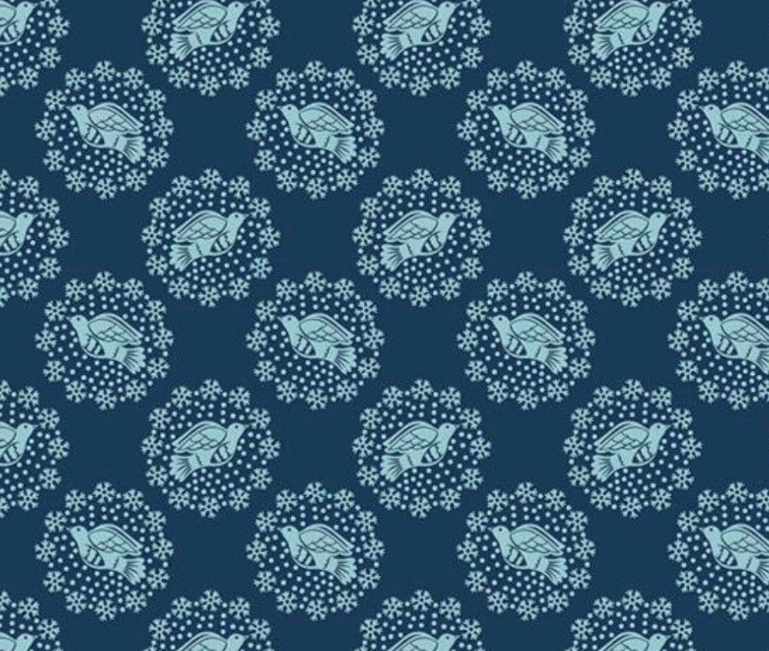 Anna Maria Cozy Christmas - 6 Fat Quarter Bundle