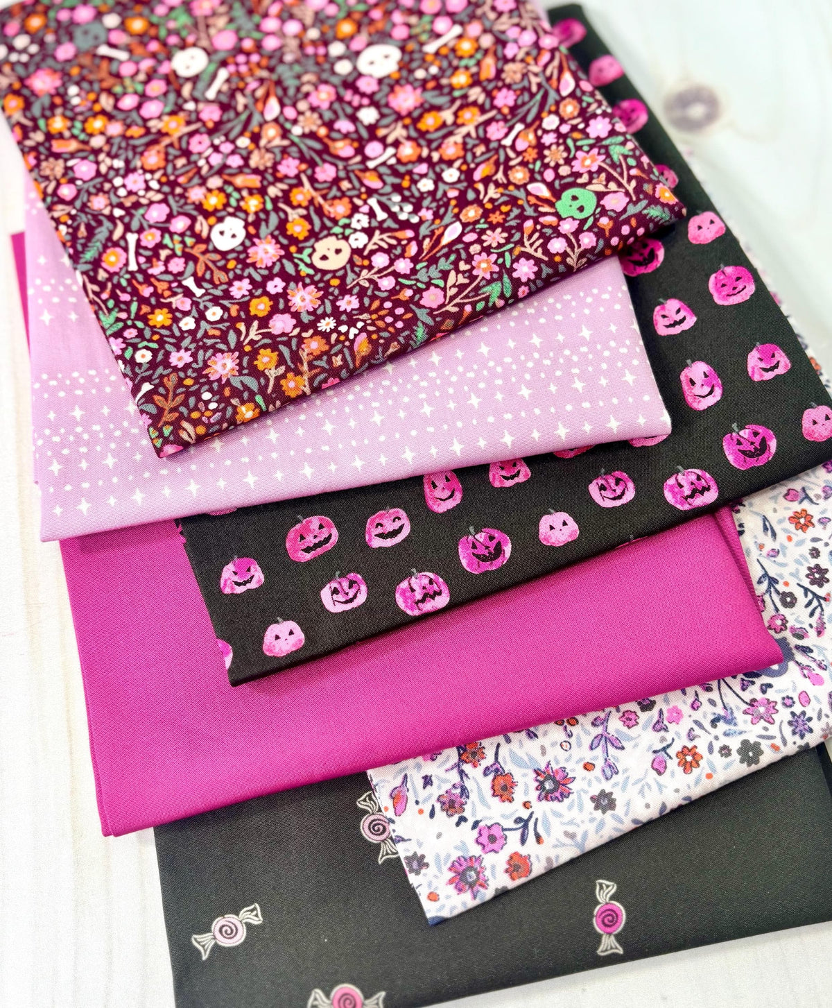 AGF Halloween - 6 Fat Quarter Bundle