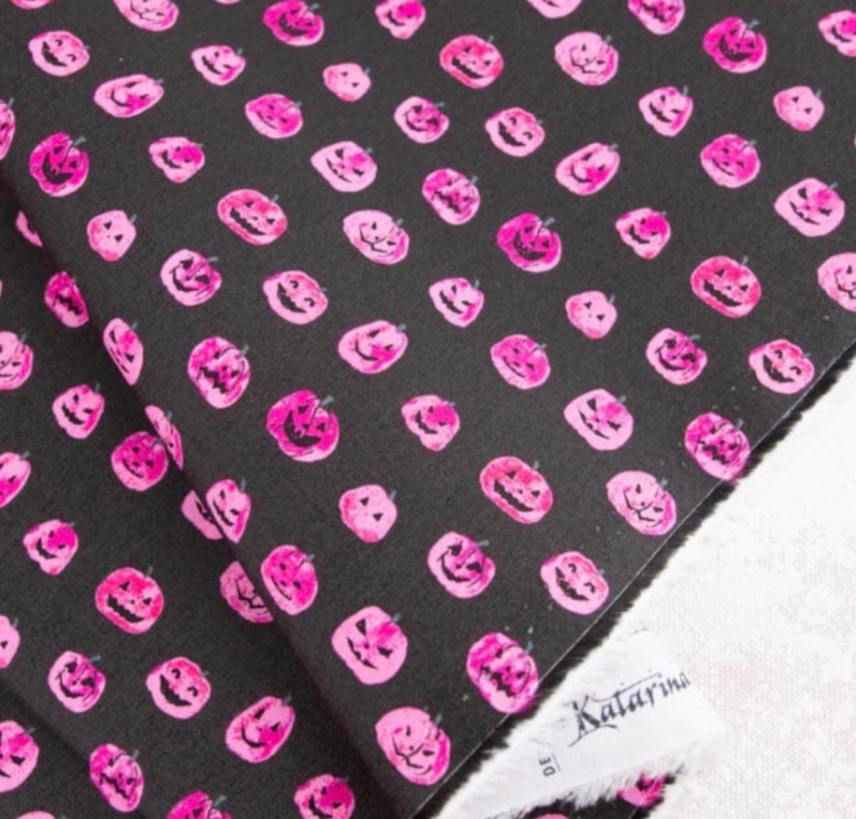 AGF Halloween - 6 Fat Quarter Bundle